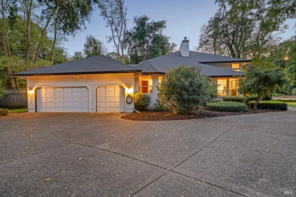 934 Fairway Drive Sonoma, CA 95476
