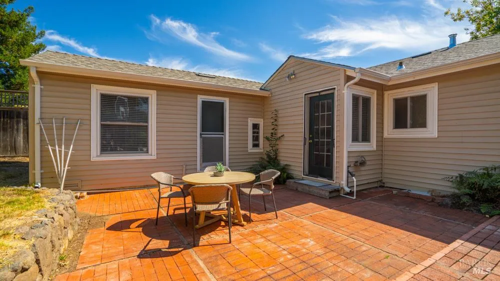 218 Solano Street San Rafael, CA 94901