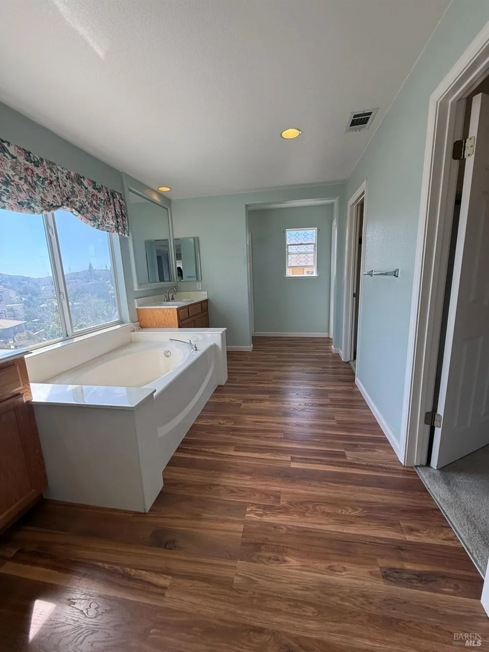 3420 Edgewater Place Vallejo, CA 94591
