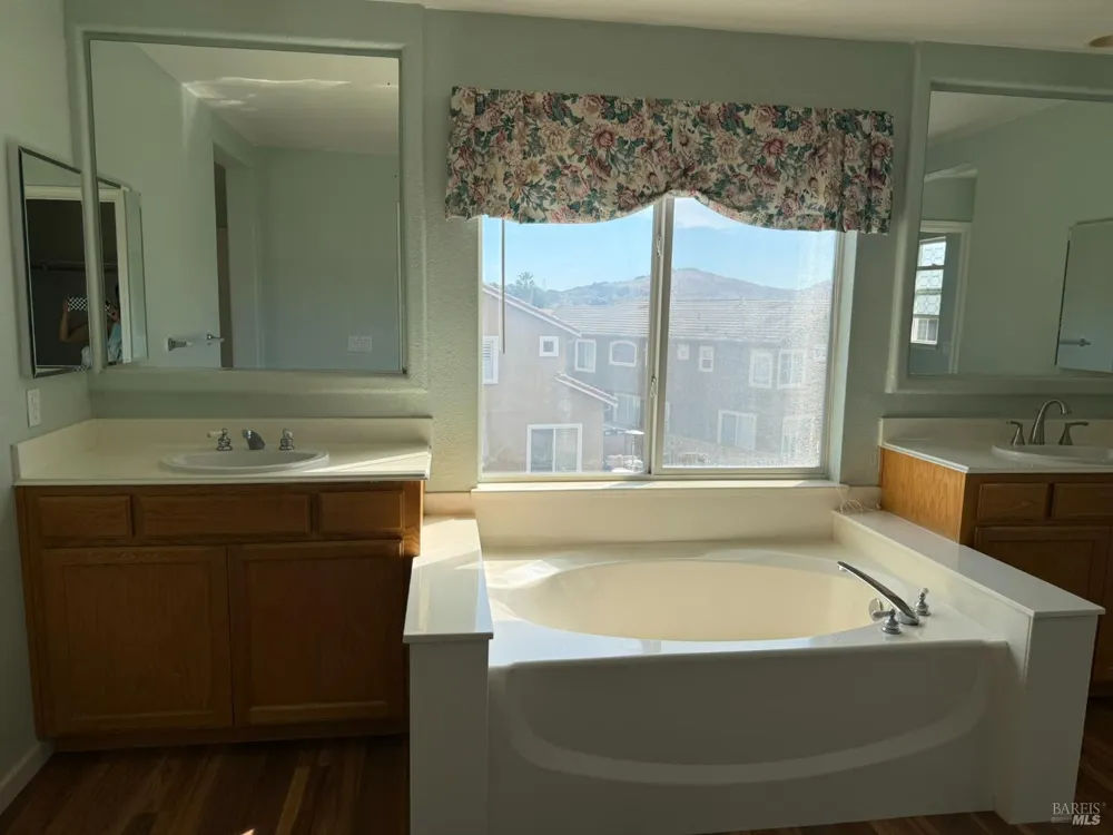 3420 Edgewater Place Vallejo, CA 94591