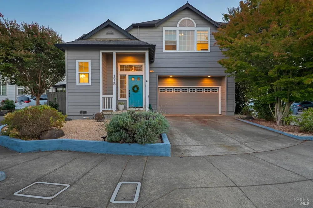 178 Esposti Meadows Way Santa Rosa, CA 95403