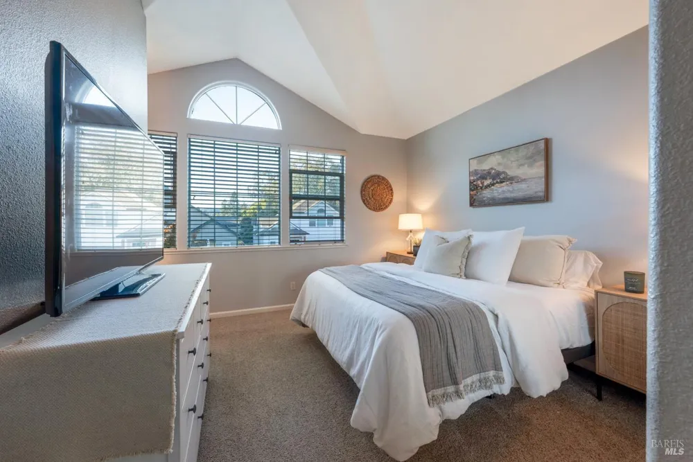 178 Esposti Meadows Way Santa Rosa, CA 95403
