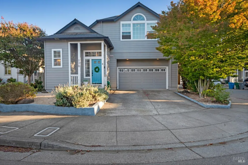 178 Esposti Meadows Way Santa Rosa, CA 95403