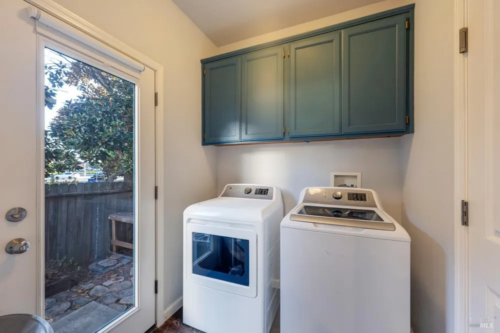 178 Esposti Meadows Way Santa Rosa, CA 95403