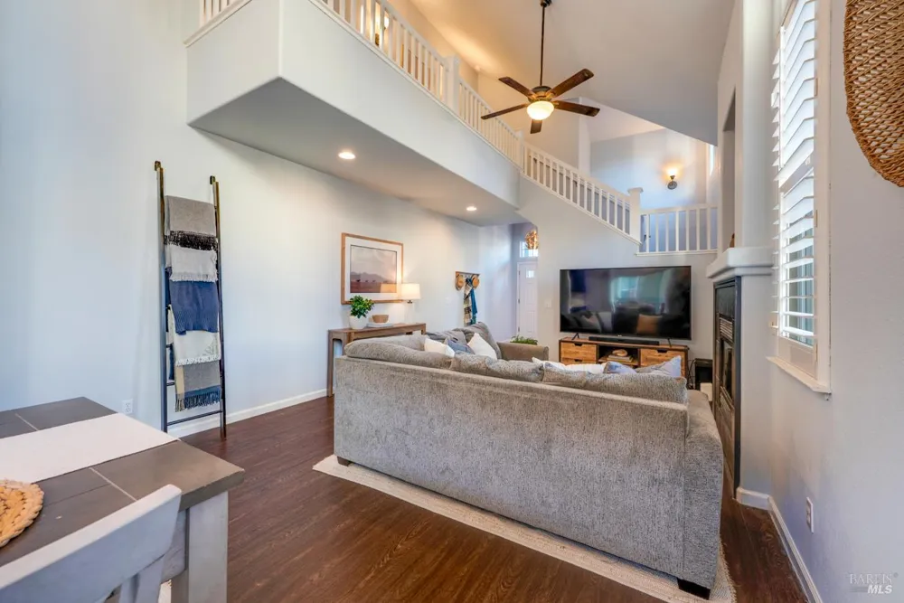 178 Esposti Meadows Way Santa Rosa, CA 95403