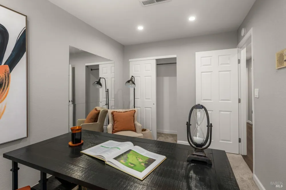 2984 Yulupa Avenue Santa Rosa, CA 95405