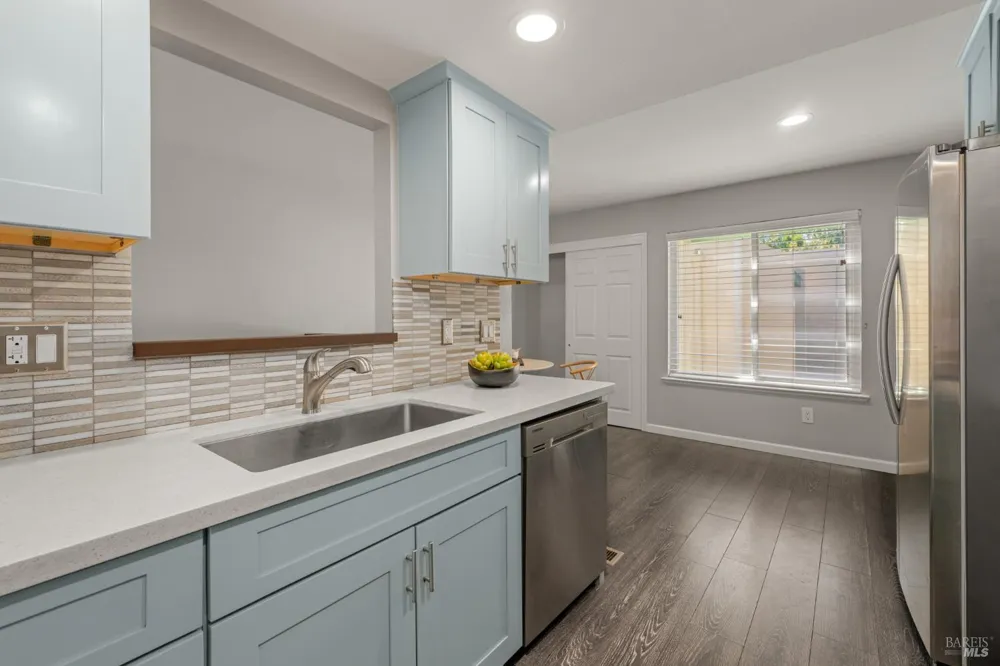 2984 Yulupa Avenue Santa Rosa, CA 95405