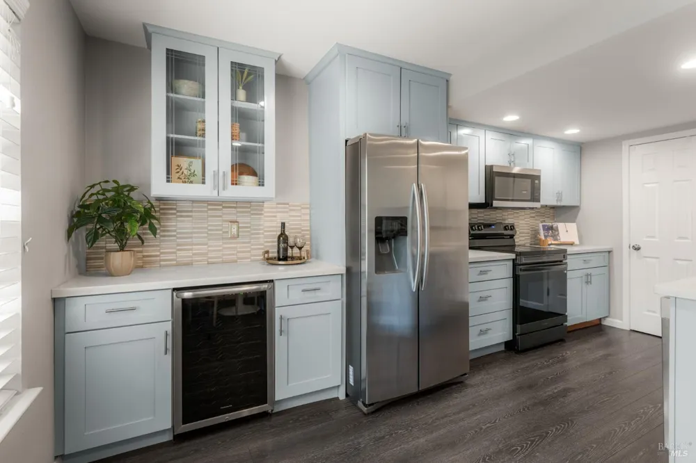 2984 Yulupa Avenue Santa Rosa, CA 95405