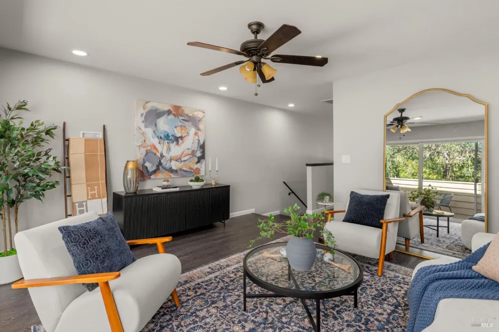 2984 Yulupa Avenue Santa Rosa, CA 95405