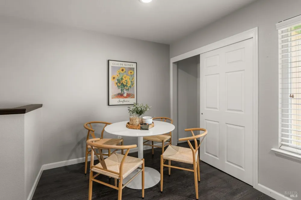2984 Yulupa Avenue Santa Rosa, CA 95405