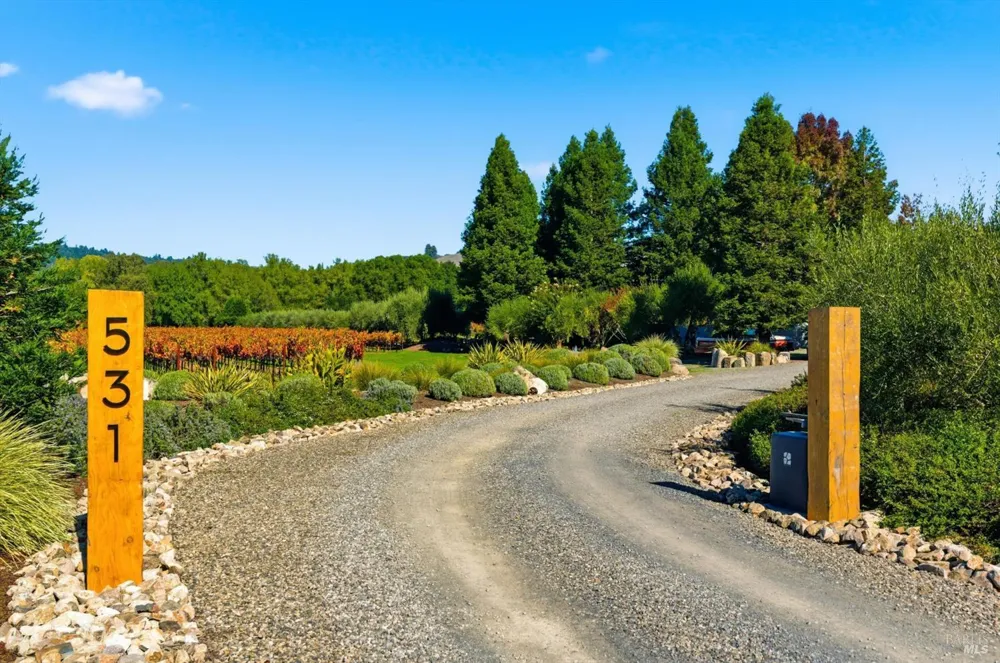 531 Limerick Lane Healdsburg, CA 95448