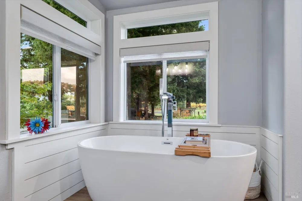 531 Limerick Lane Healdsburg, CA 95448