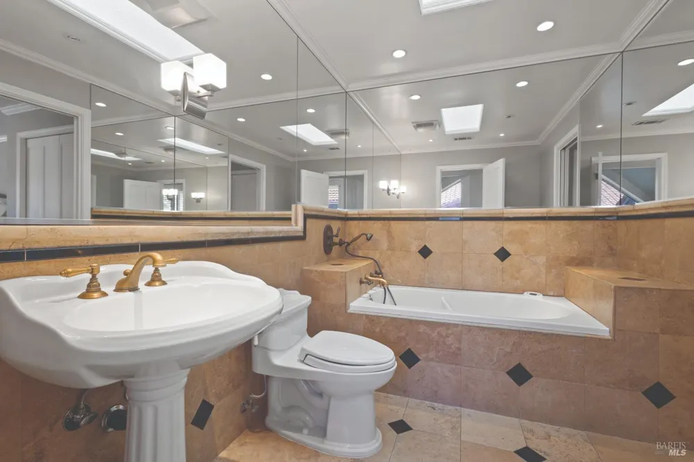 154 W Spain Street ##X Sonoma, CA 95476
