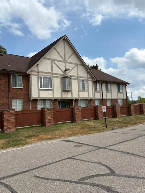 30200 Southfield Road