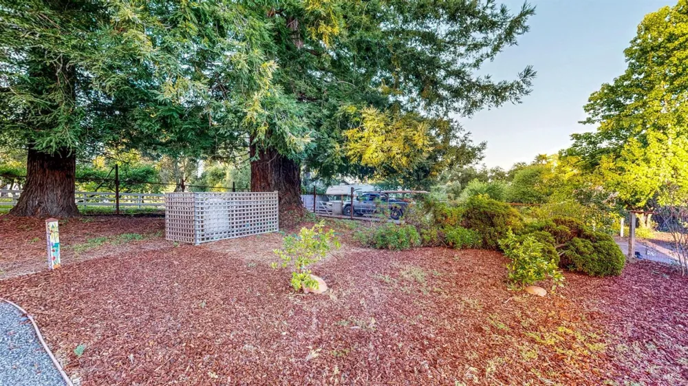 2142 Laguna Road Santa Rosa, CA 95401