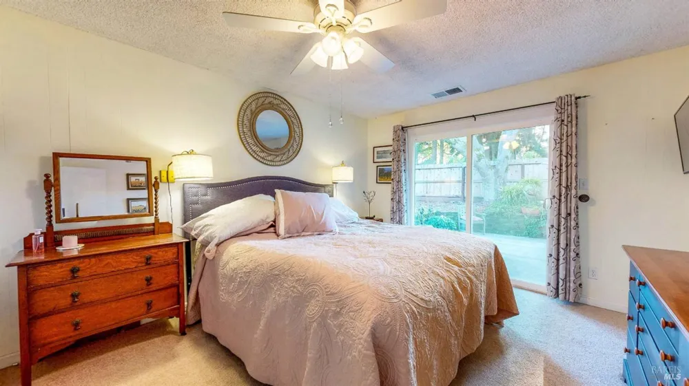 2142 Laguna Road Santa Rosa, CA 95401