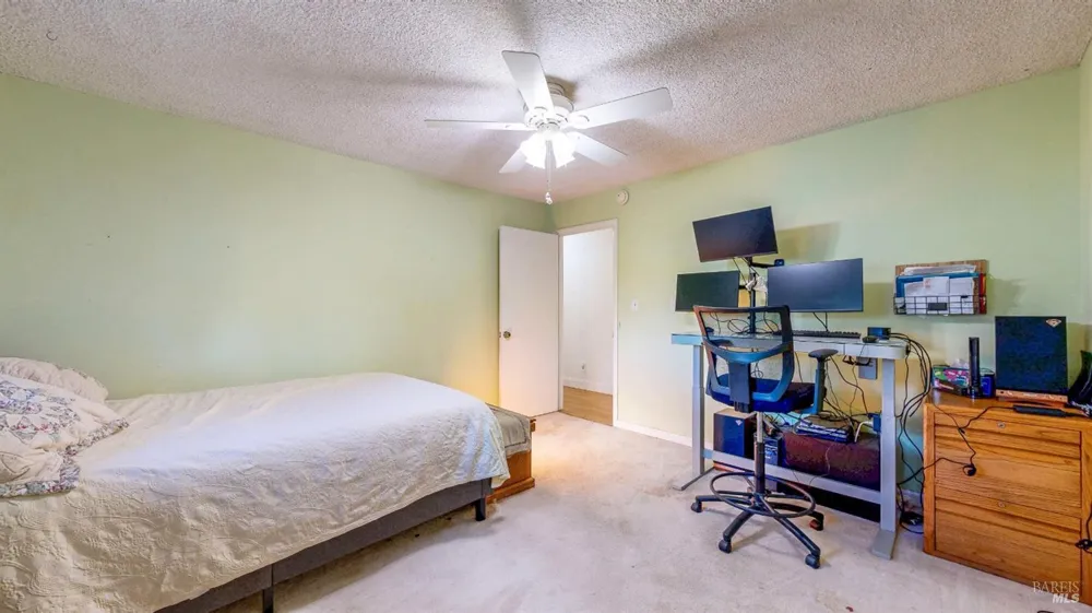 2142 Laguna Road Santa Rosa, CA 95401