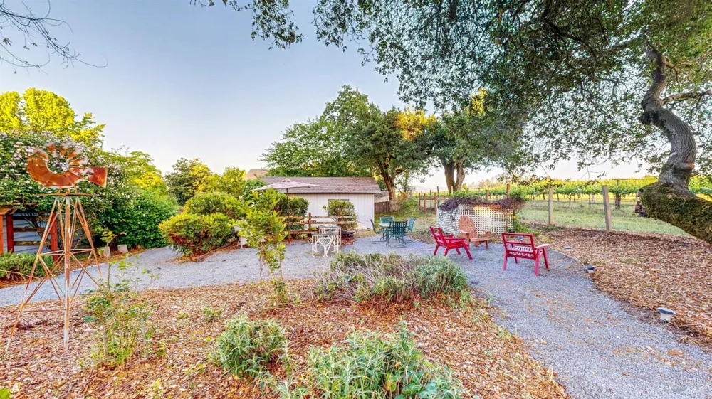 2142 Laguna Road Santa Rosa, CA 95401