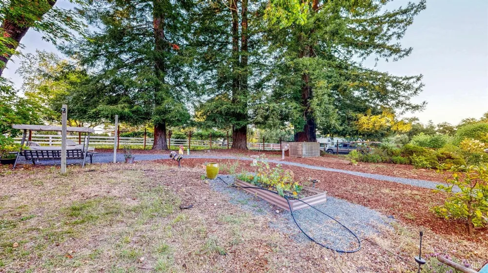 2142 Laguna Road Santa Rosa, CA 95401