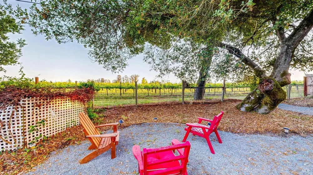 2142 Laguna Road Santa Rosa, CA 95401