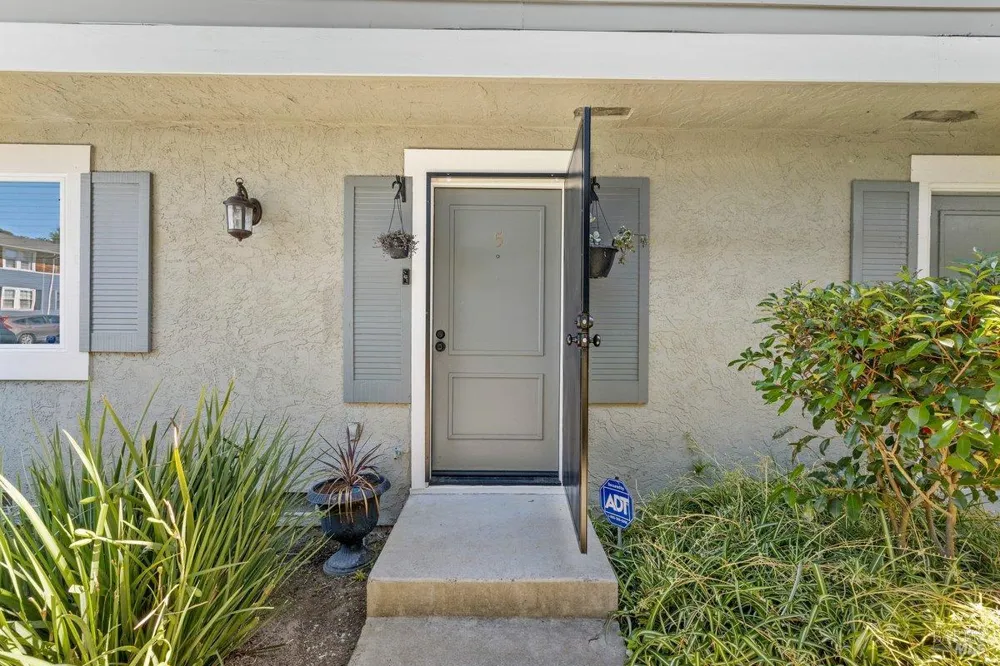 5 Parrott Street Vallejo, CA 94590