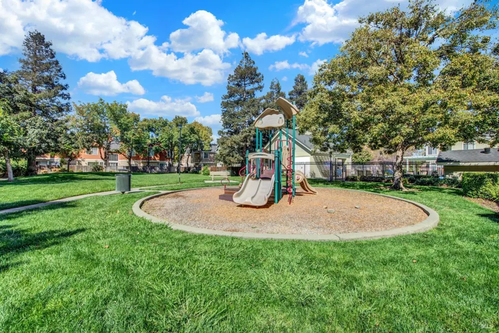 104 Manchester Drive Fairfield, CA 94533