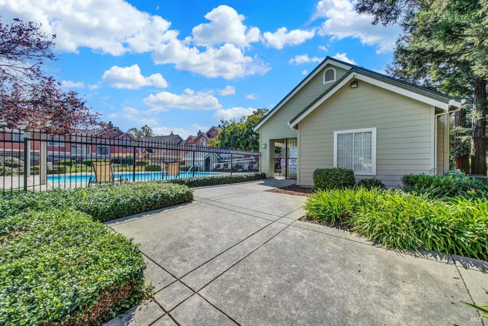 104 Manchester Drive Fairfield, CA 94533