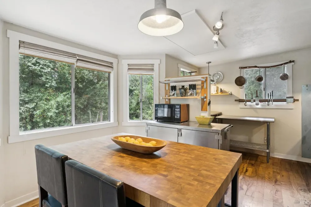 5444 Gates Road Santa Rosa, CA 95404