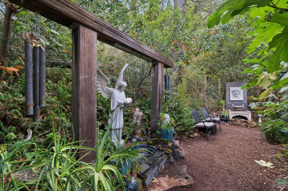 5444 Gates Road Santa Rosa, CA 95404