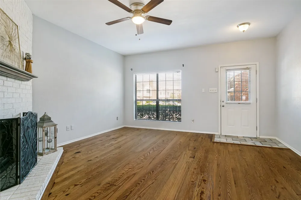 208 Samuel Boulevard #3N Coppell, TX 75019