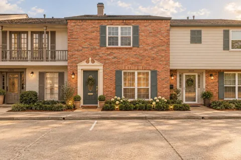 12662 Rip Van Winkle Drive #8