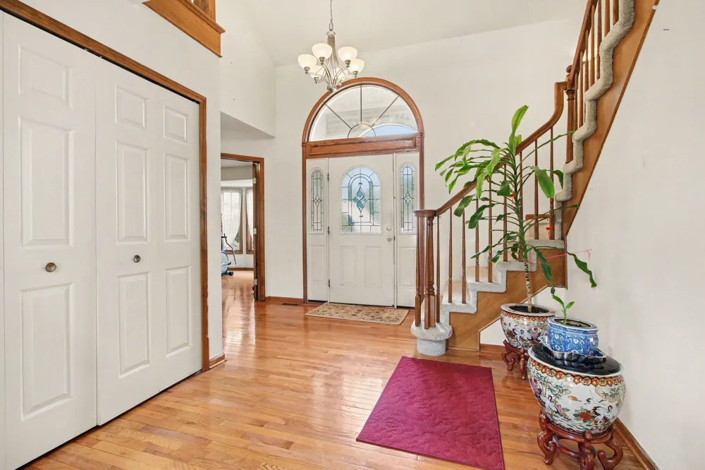 23853 Joey Drive Brownstown, MI 48134
