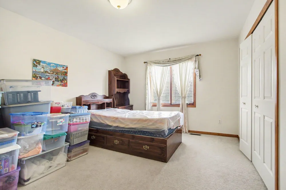 23853 Joey Drive Brownstown, MI 48134