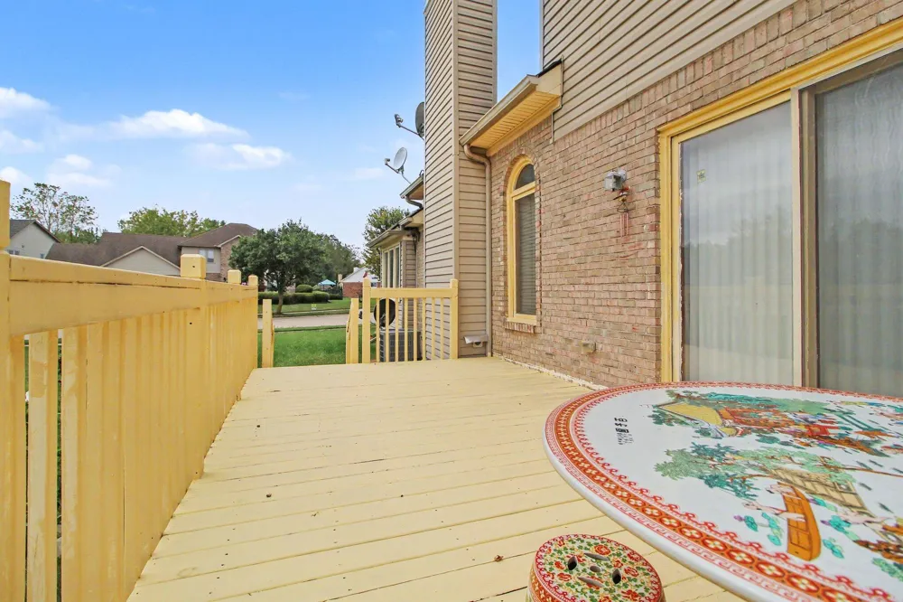 23853 Joey Drive Brownstown, MI 48134