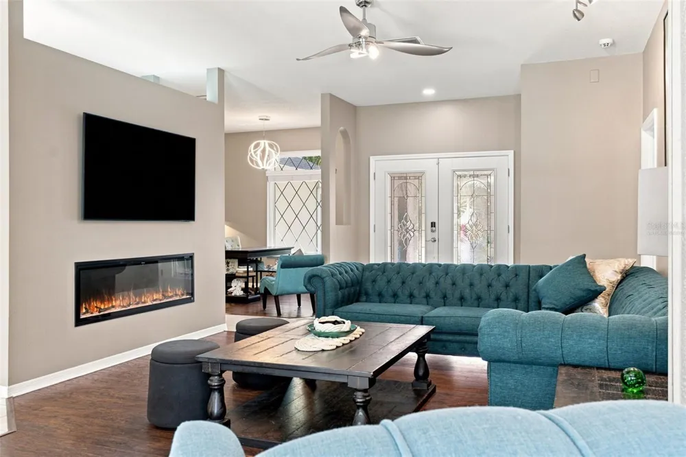 10261 WOODLAND WATERS BOULEVARD Weeki Wachee, FL 34613