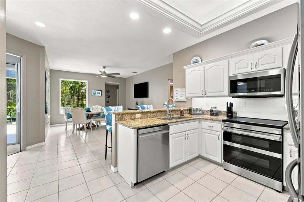 10261 WOODLAND WATERS BOULEVARD Weeki Wachee, FL 34613