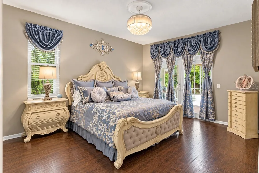 10261 WOODLAND WATERS BOULEVARD Weeki Wachee, FL 34613
