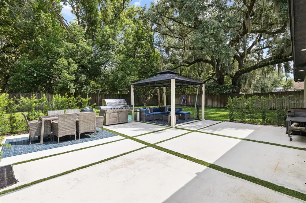 677 ADRIANE PARK CIRCLE Kissimmee, FL 34744