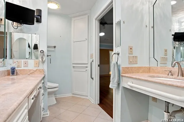 106 Bikeway Ln Shavano Park, TX 78231