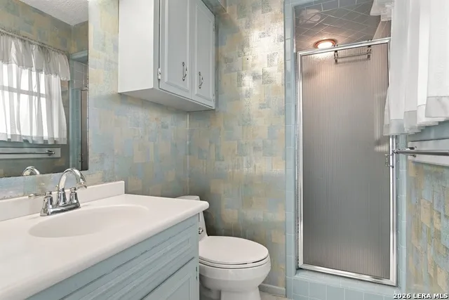 106 Bikeway Ln Shavano Park, TX 78231