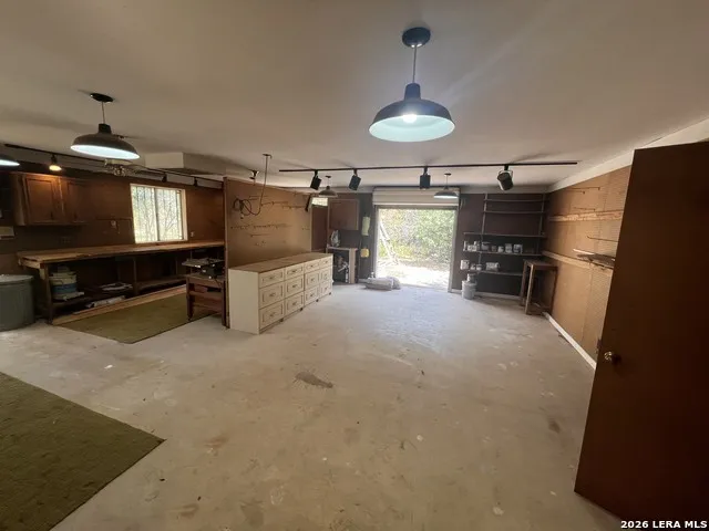 106 Bikeway Ln Shavano Park, TX 78231