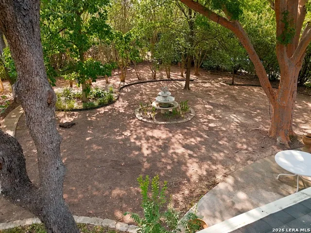 106 Bikeway Ln Shavano Park, TX 78231