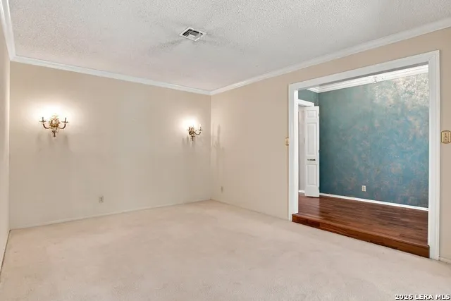 106 Bikeway Ln Shavano Park, TX 78231