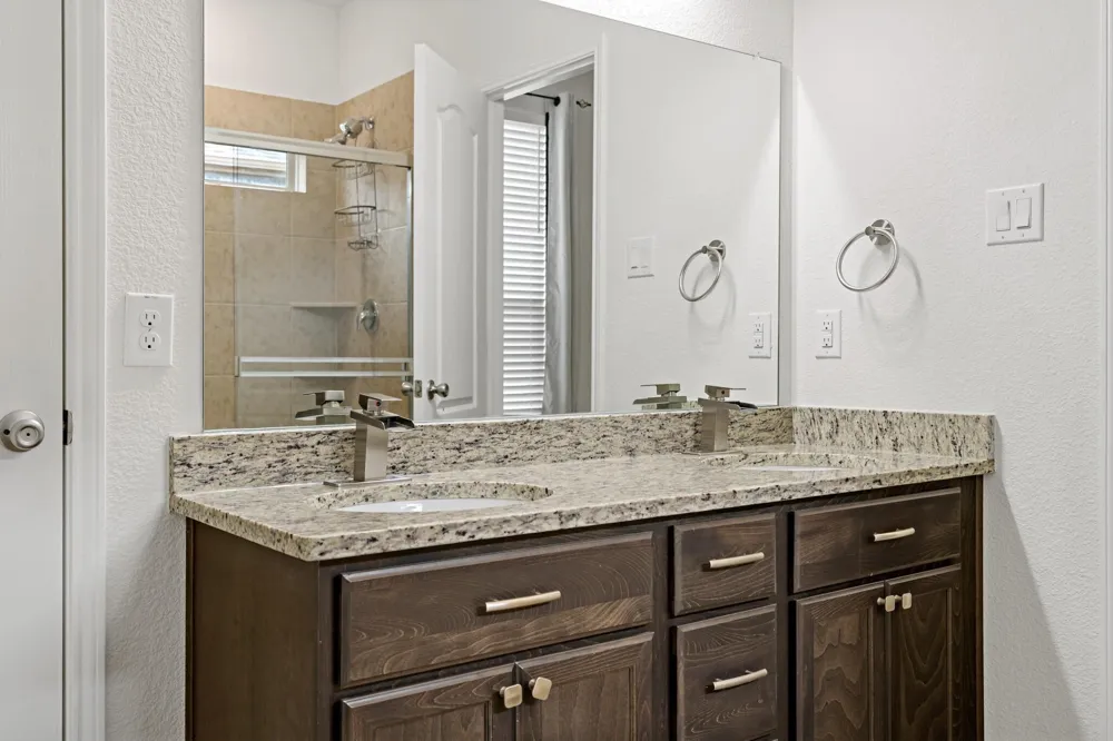 2632 Wesley Avenue Aubrey, TX 76227