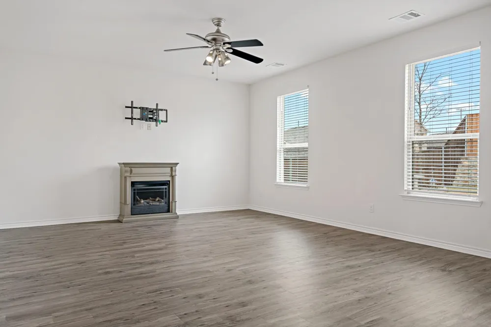 2632 Wesley Avenue Aubrey, TX 76227