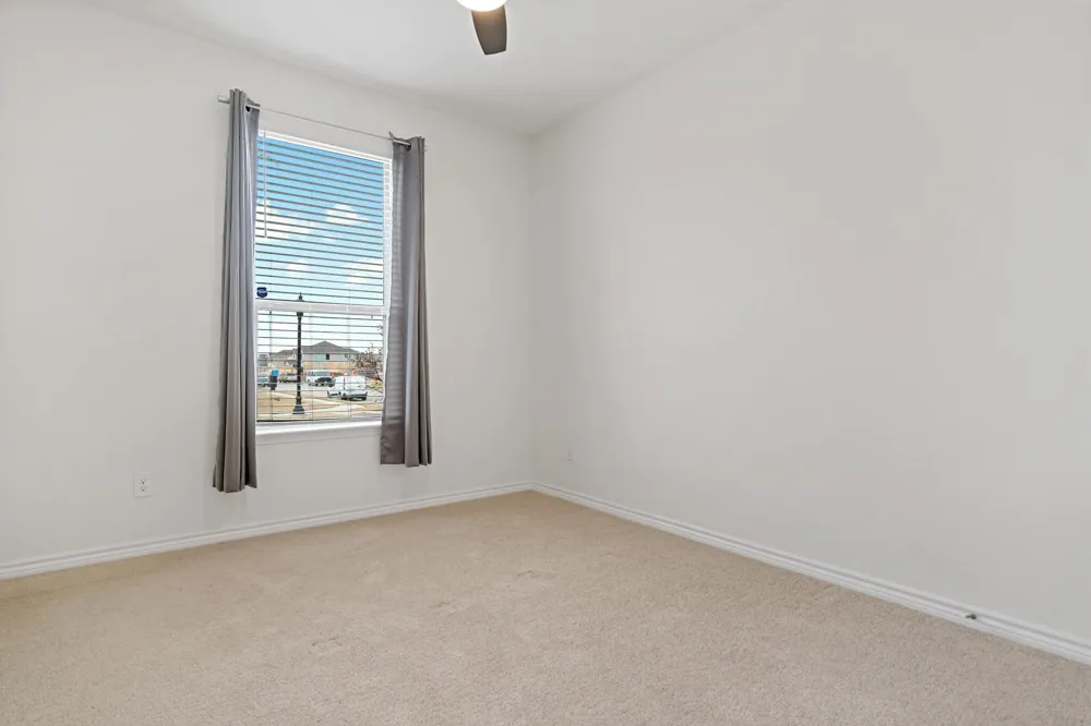 2632 Wesley Avenue Aubrey, TX 76227