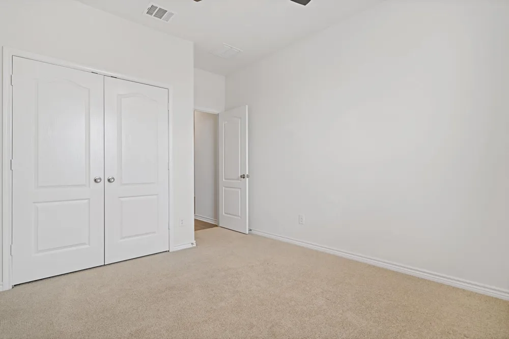 2632 Wesley Avenue Aubrey, TX 76227