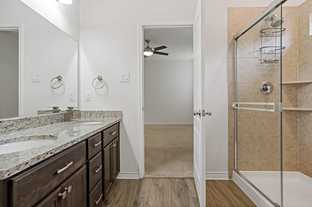 2632 Wesley Avenue Aubrey, TX 76227