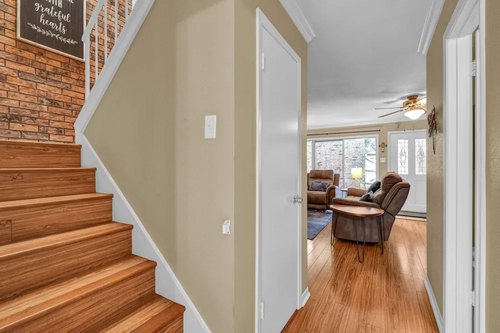 55 Chervil Common Lake Jackson, TX 77566
