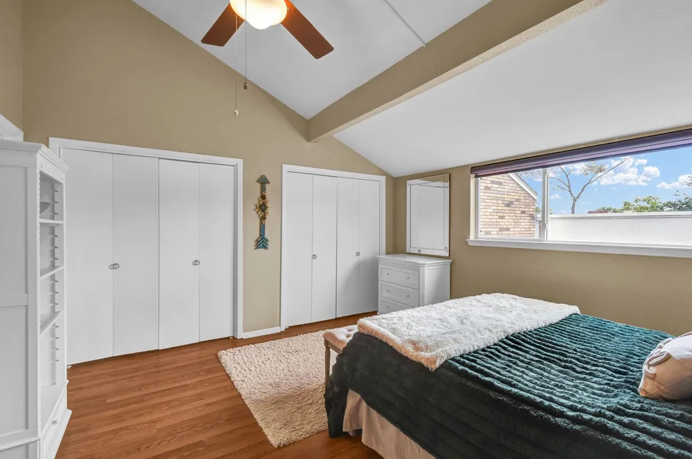 55 Chervil Common Lake Jackson, TX 77566